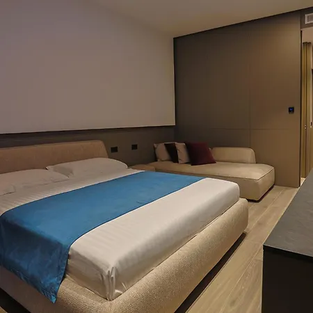 Infinity Hotel