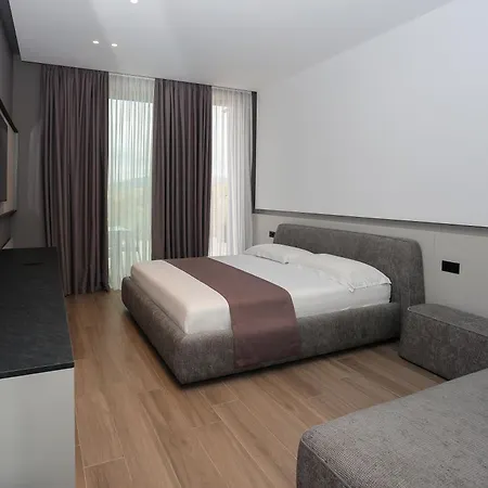 Hotel Infinity 4*