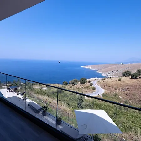 מלון Infinity-luxury 4*