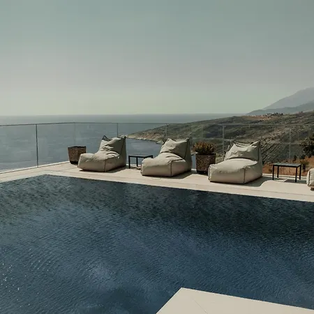 Infinity-luxury 4*