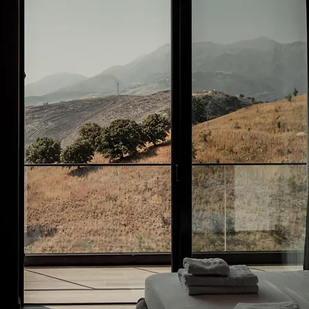 Infinity-luxury Hotel Himarë